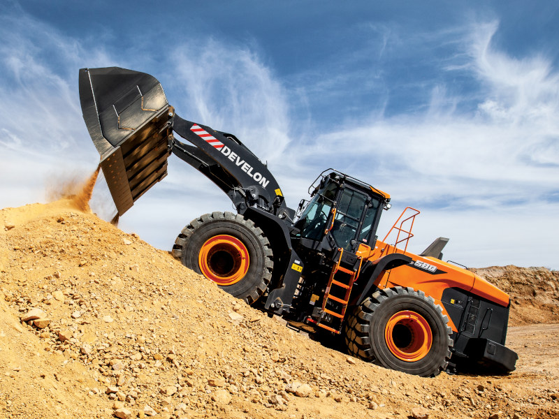 Develon Loaders For Sale in Florida